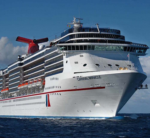 Круизный лайнер Carnival Miracle